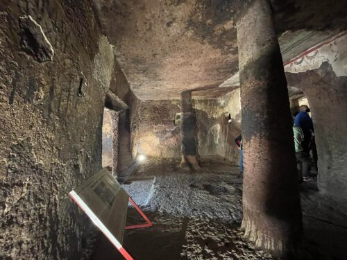 Sardegna: la Necropoli  di Sant’Andrea Priu, meraviglioso complesso funerario scavato nella roccia
